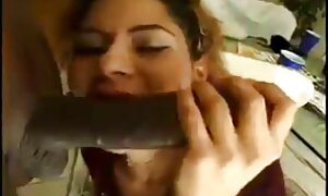 रूसी जोड़े सेक्स फुल सेक्स हिंदी फिल्म के साथ कई caresses pussy