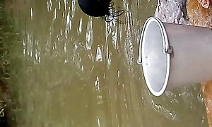 एक वीर्य के साथ कट्टर बकवास फुल मूवी वीडियो में सेक्सी आदमी पर झटका हुआ चोरी ।