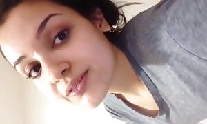 एक आदमी सॉना में अपनी आवारा लड़की और बकवास से दूर ले फुल मूवी वीडियो में सेक्सी गया