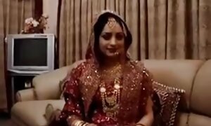 सुनहरे बालों वाली सेक्सी फुल मूवी वीडियो groaned नाराज